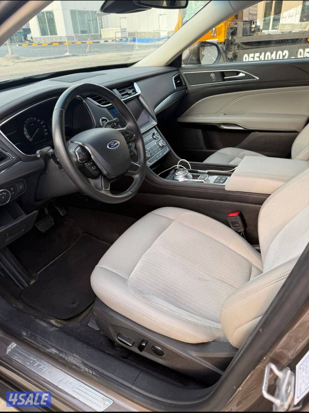 للبيع فورد تورس ٢٠٢١ شرط الفحص مكنيه وشاصي القير (ملاحظات)ماشيه١٦٠1