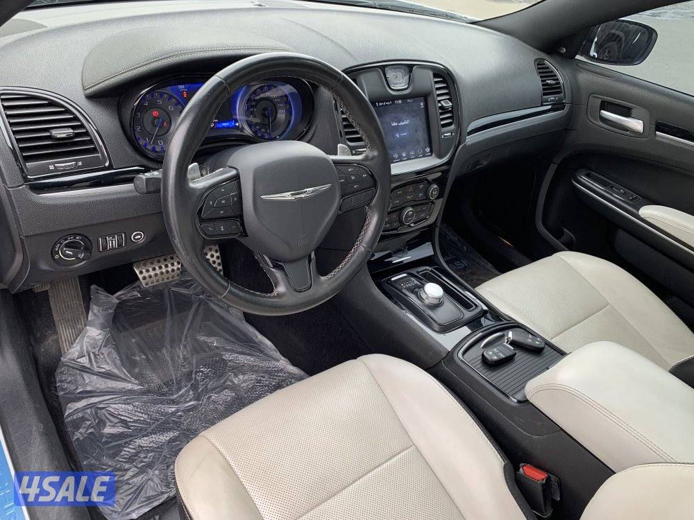 كرايزلر C300 V66