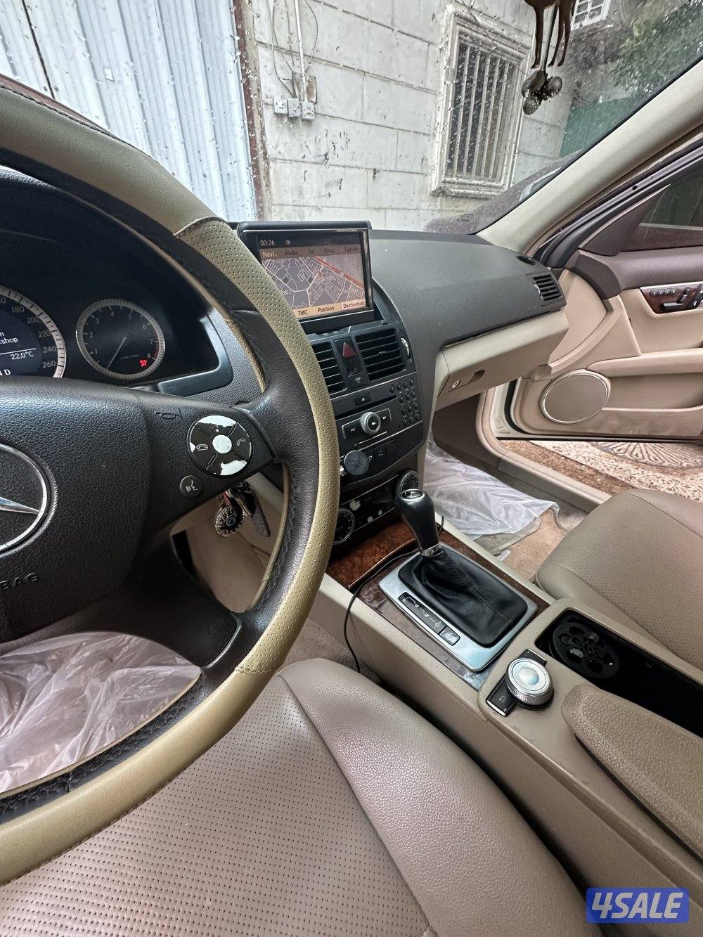 مرسيدس للبيع C280 شرط الفحص قير مكينه شاصى ممشاها ٣٣٩ الف1