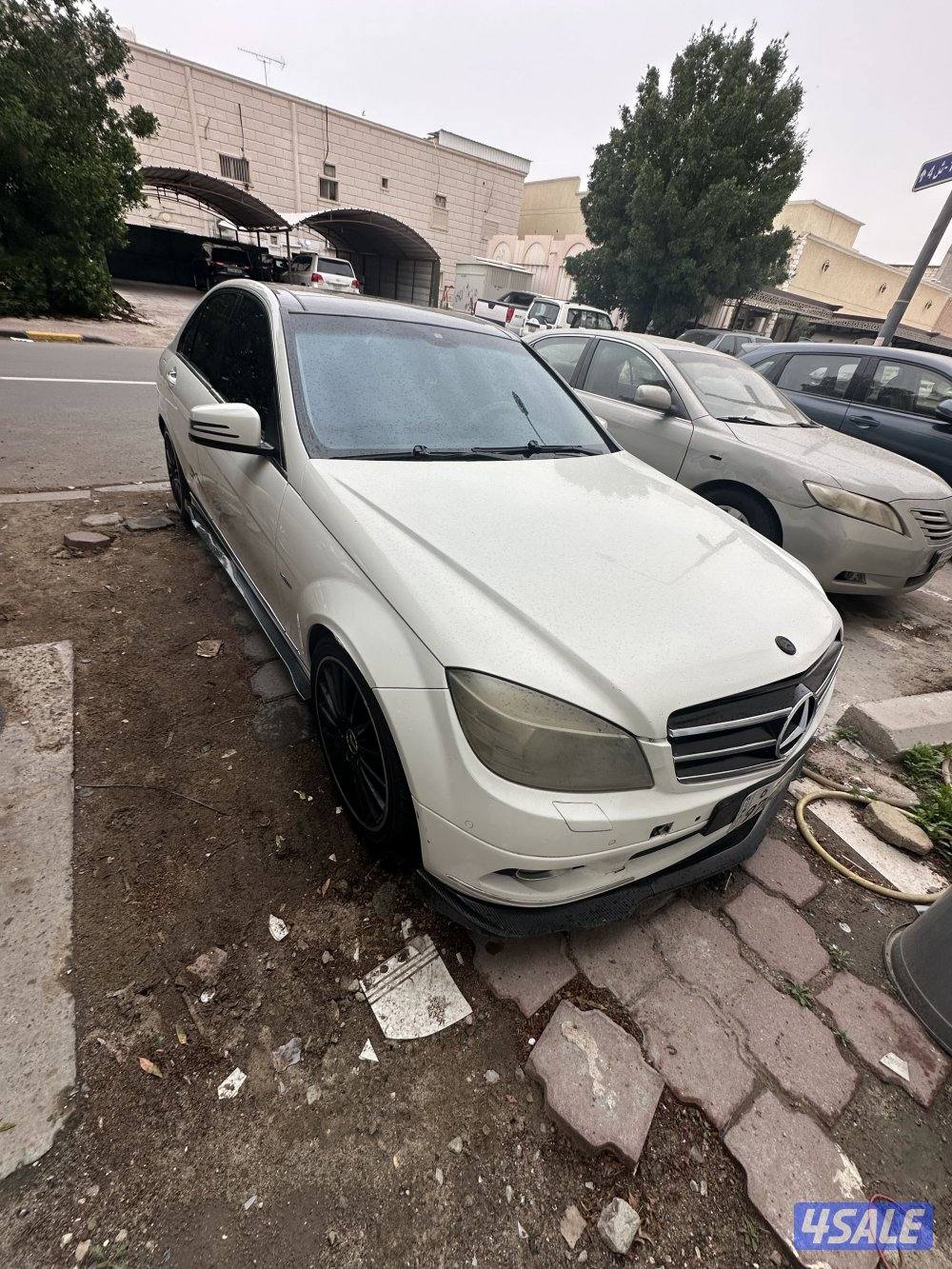 مرسيدس للبيع C280 شرط الفحص قير مكينه شاصى ممشاها ٣٣٩ الف4