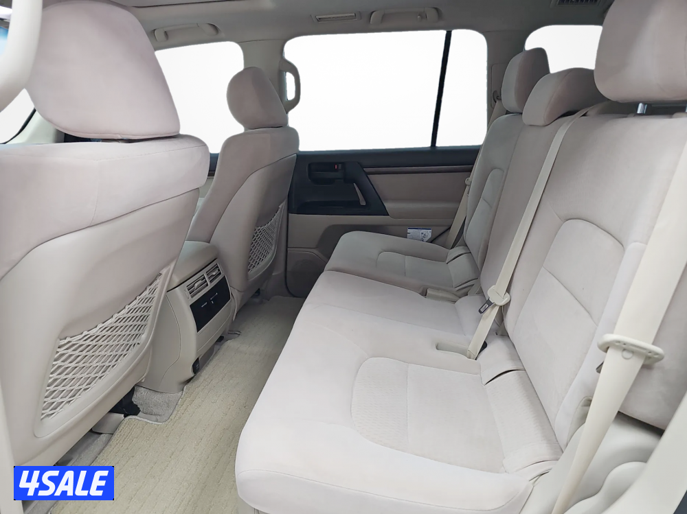 Toyota Land Cruiser5