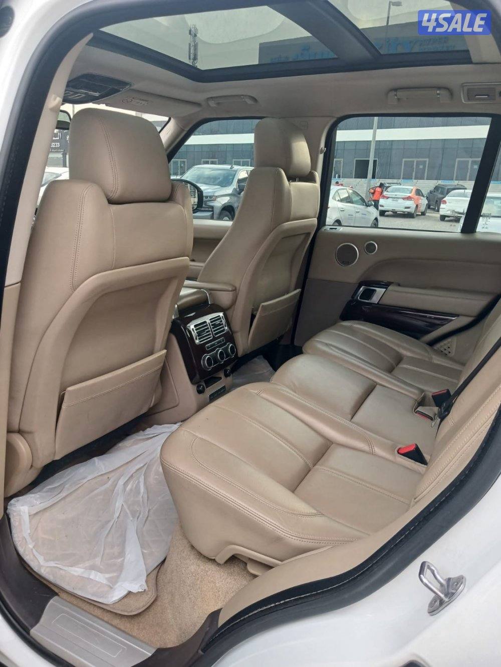 للبيع رنج روفر SE9