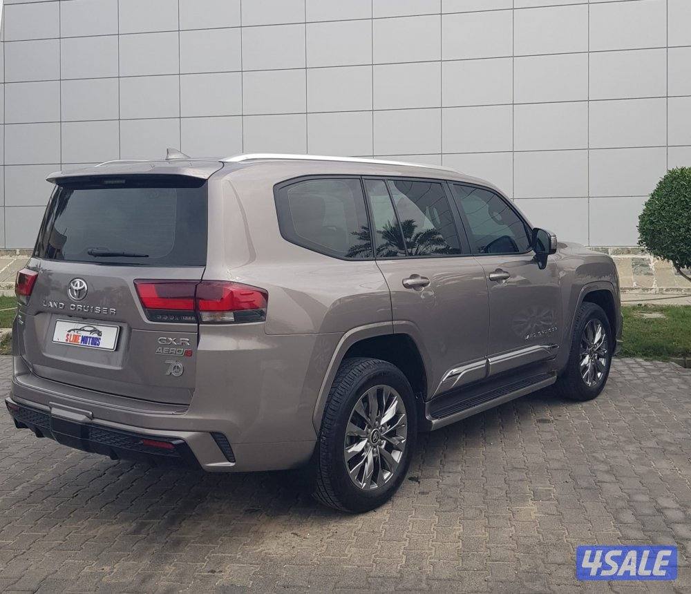 للبيع تويوتا لاندكروز AERO s s موديل 2024 عداد 27 صبغ وكالة تحت الكفال2