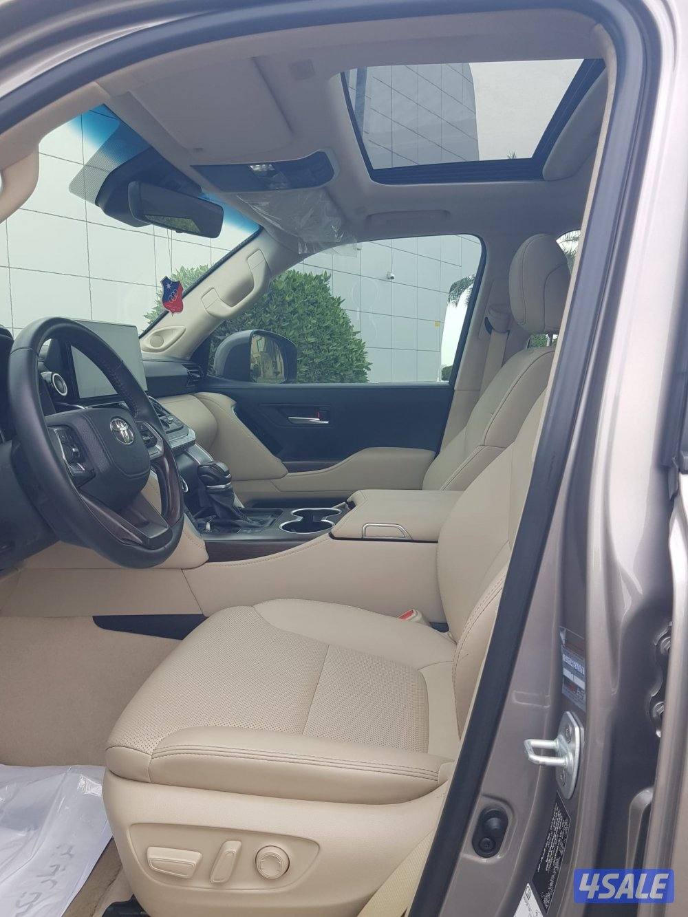 للبيع تويوتا لاندكروز AERO s s موديل 2024 عداد 27 صبغ وكالة تحت الكفال4