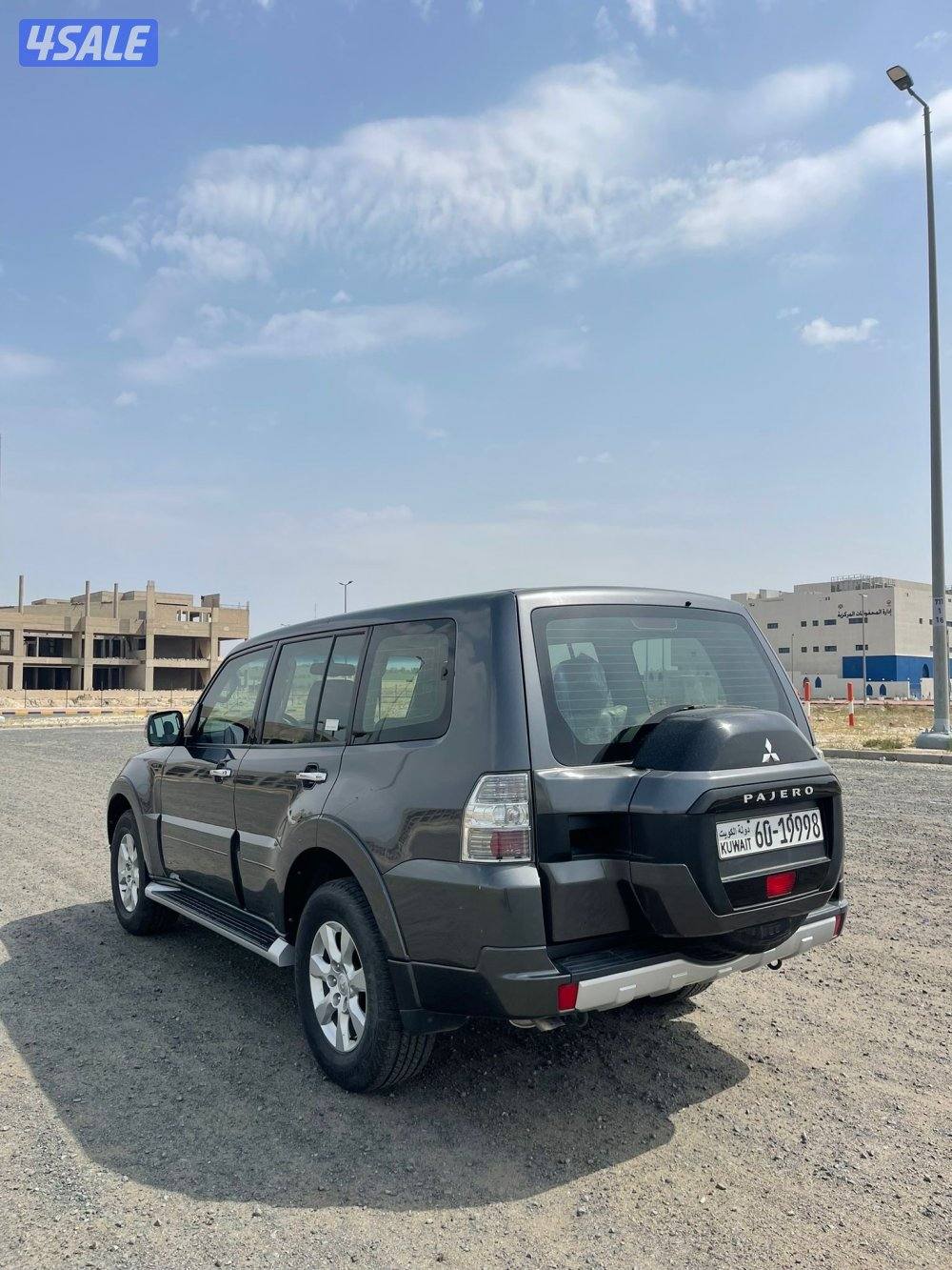 باجيرو وارد الملا 2020 بحاله نادره عداد 5000 كيلو2