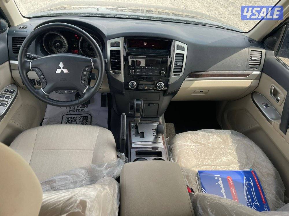 باجيرو وارد الملا 2020 بحاله نادره عداد 5000 كيلو5