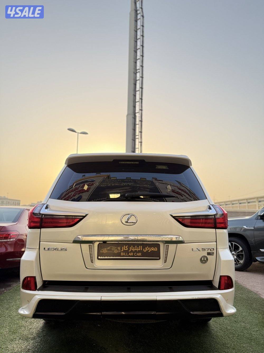 لكزس 2018وارد الساير اف سبورت الدرجه الأولى المالك الأول بحالة وكالته4