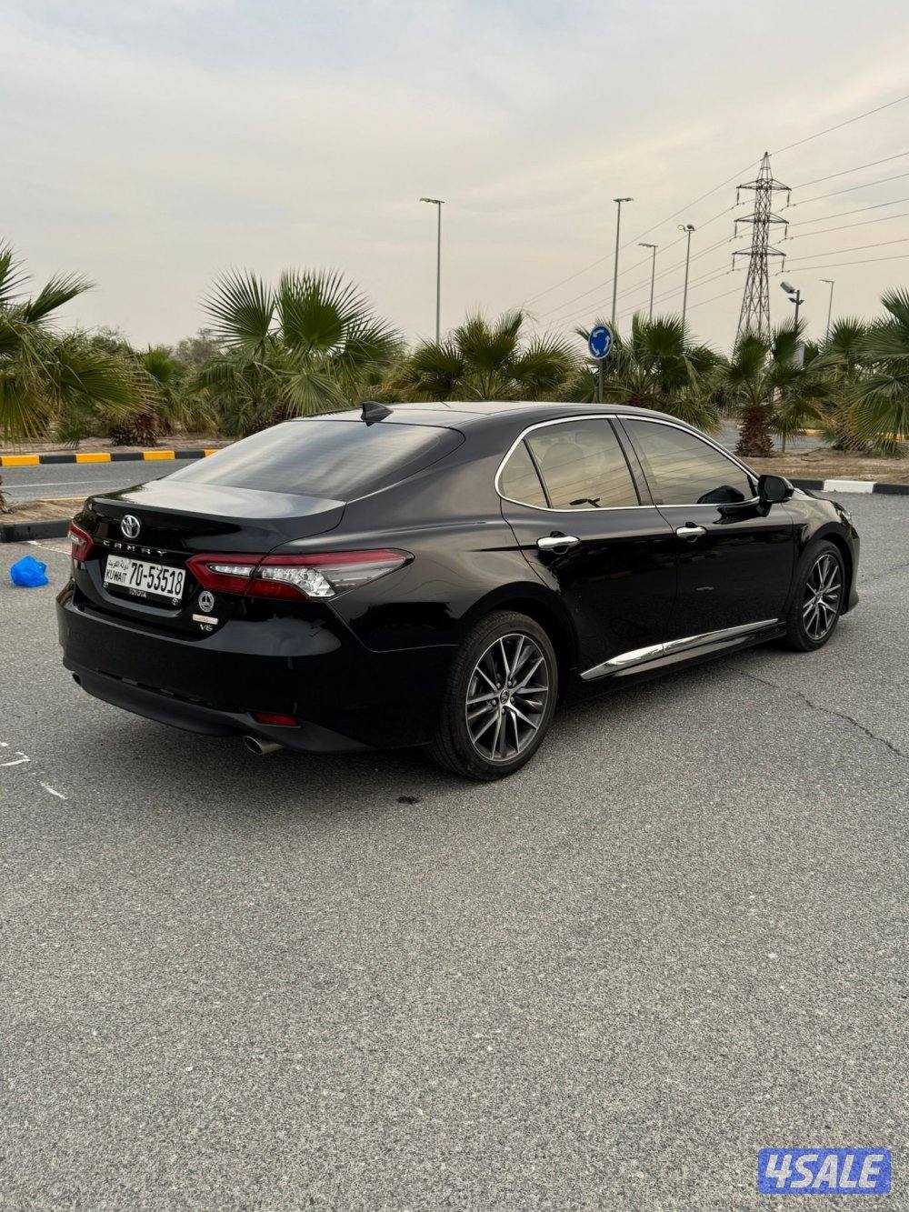 كامري لمتيد وارد الساير 2023 بحاله الوكاله عداد 50 الف3