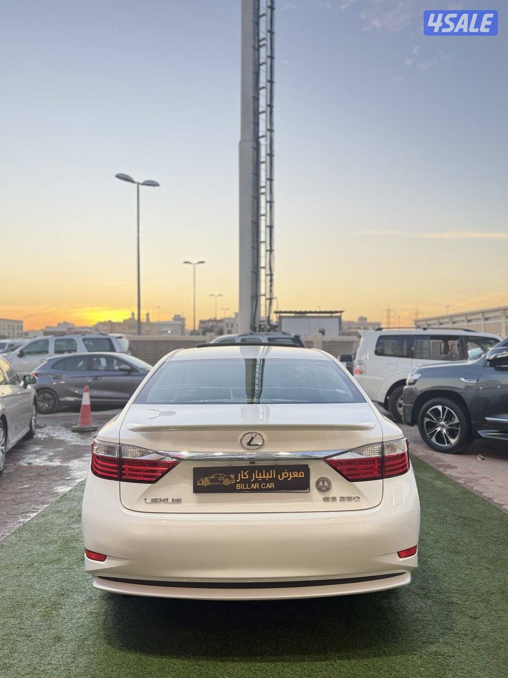 لكزس Es250بحاله وكاله شرط الفحص بلكامل4