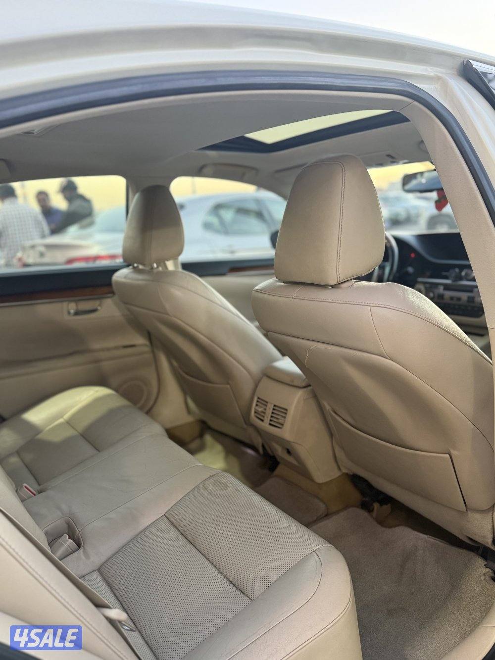 لكزس Es250بحاله وكاله شرط الفحص بلكامل9