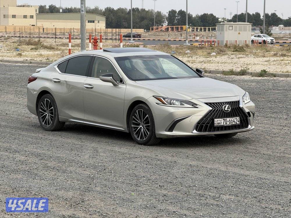 لكزس ES 20231