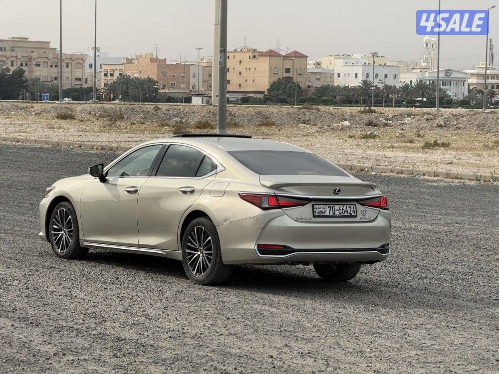 لكزس ES 20233