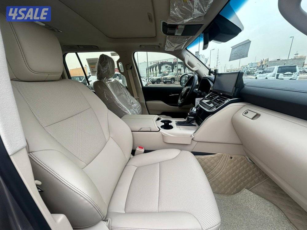 تويوتا لاند كروزر GX.R AEROs twin turbo.V6 موديل 2025 ماشى 3000 k.m5