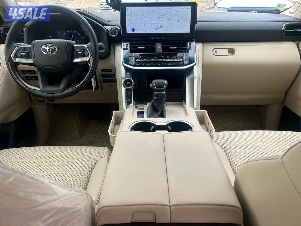 تويوتا لاند كروزر GX.R AEROs twin turbo.V6 موديل 2025 ماشى 3000 k.m6