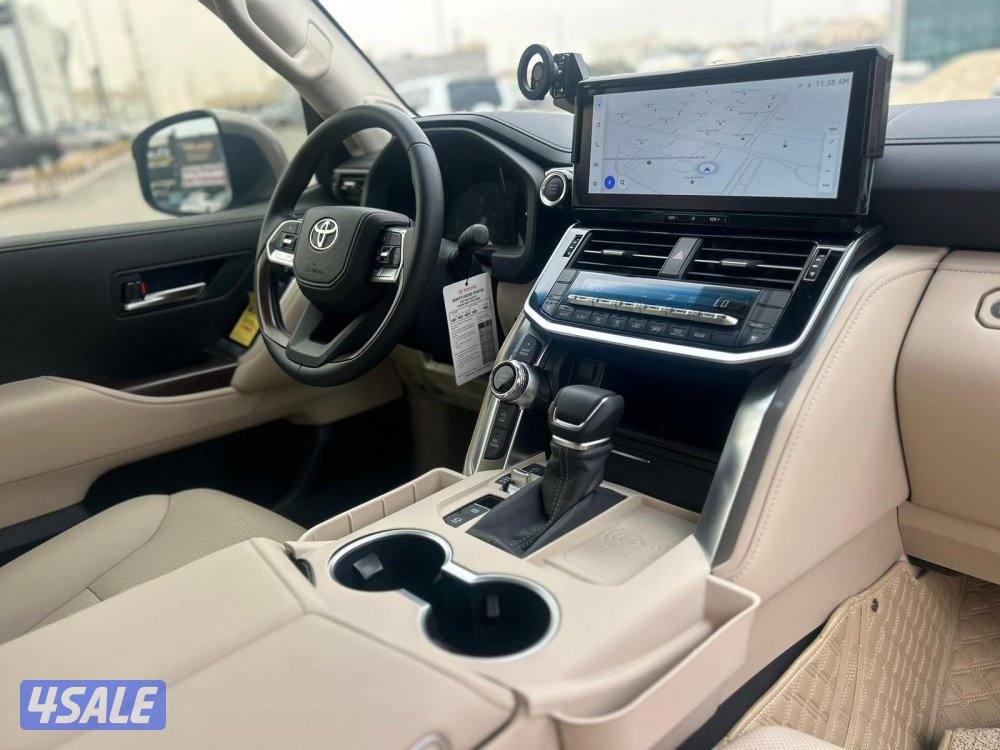 تويوتا لاند كروزر GX.R AEROs twin turbo.V6 موديل 2025 ماشى 3000 k.m7