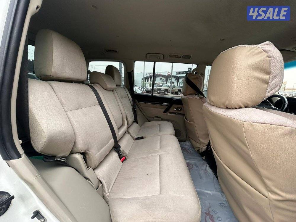 ميتسوبيشى باجيرو GLS -V6 موديل 2012 ماشى 226.000 k.m  وارد الملا .4