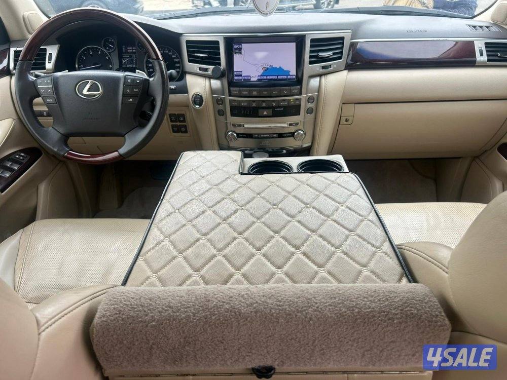 لكزس LX570 درجة اولى  موديل 2012 ماشى 258.000 k.m  وارد الساير6