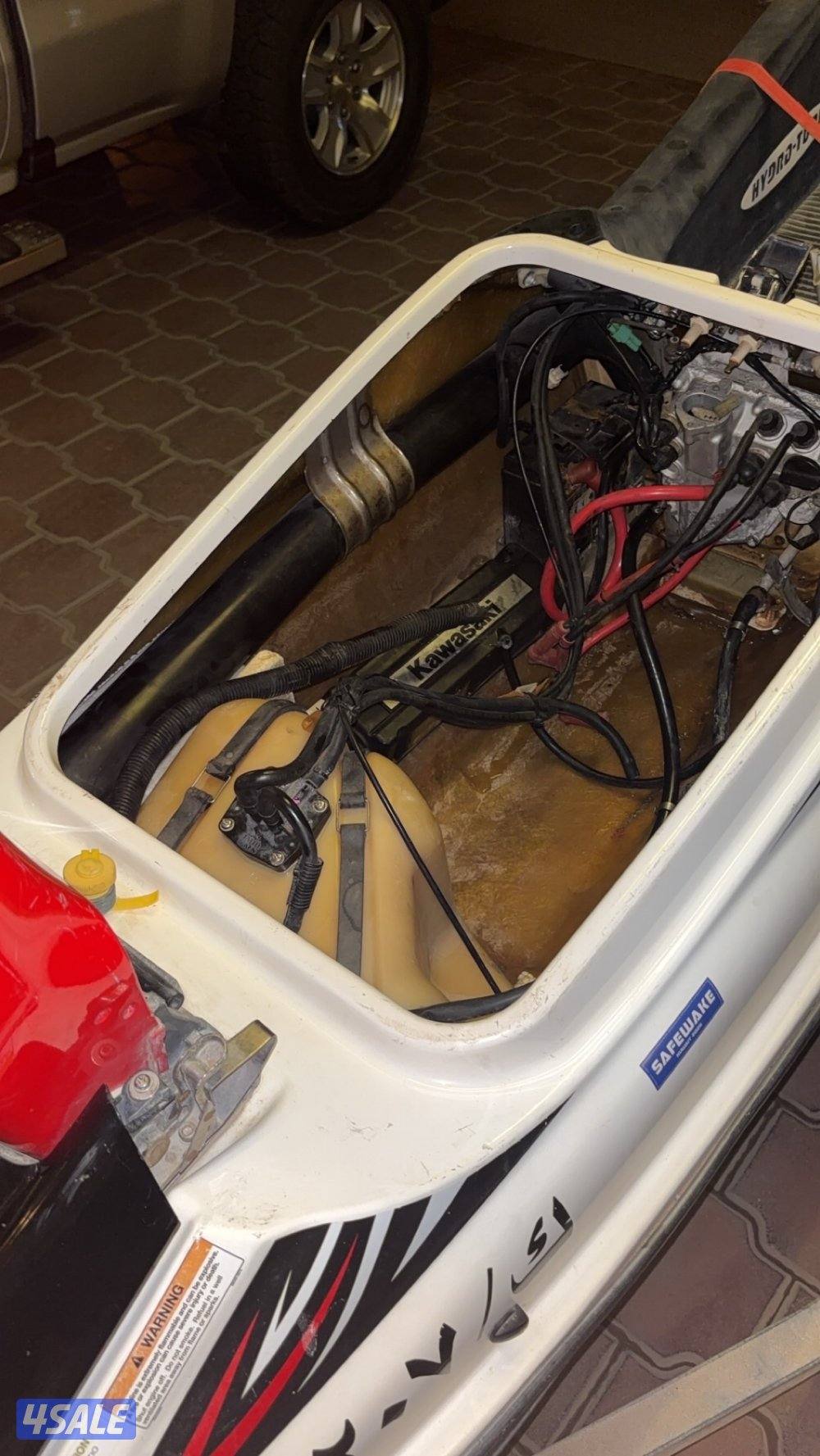 قرف سوبر جت كوزاكي sxr800 /20112