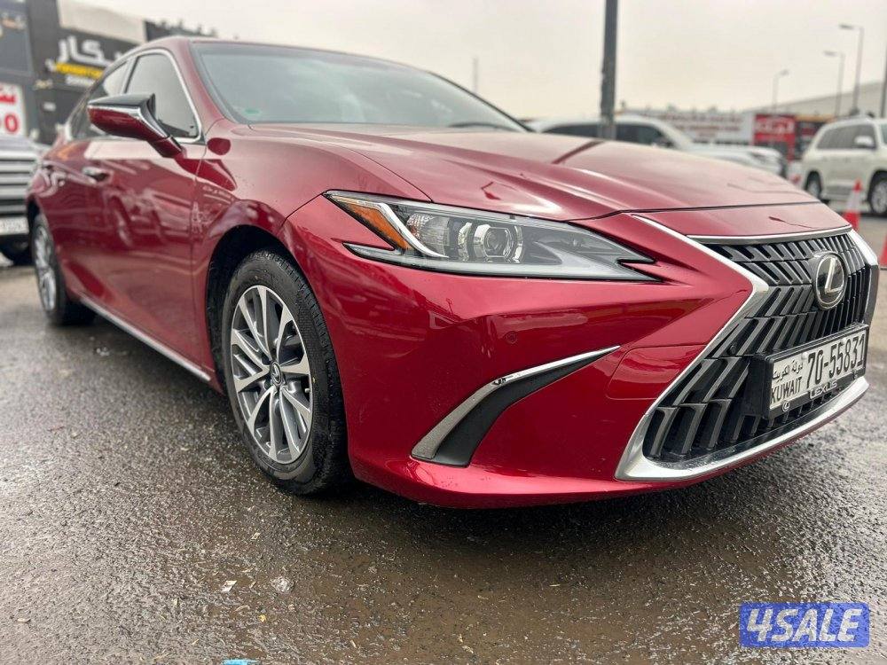 لكزس ES350 موديل 2023 ماشى 41.000 k.m  وارد الساير1