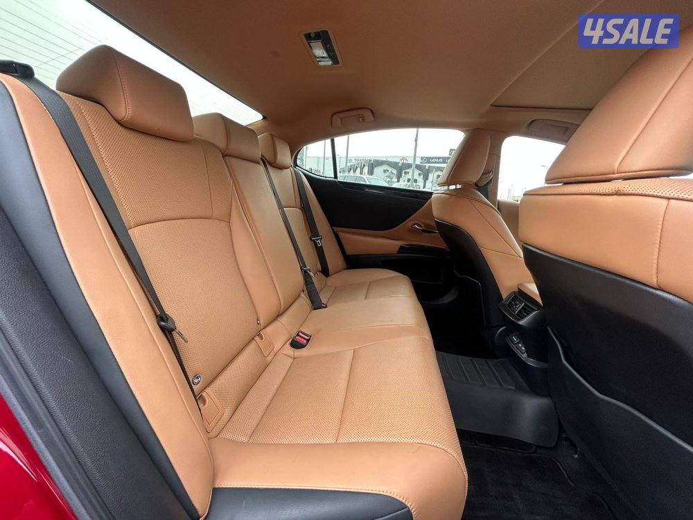 لكزس ES350 موديل 2023 ماشى 41.000 k.m  وارد الساير4
