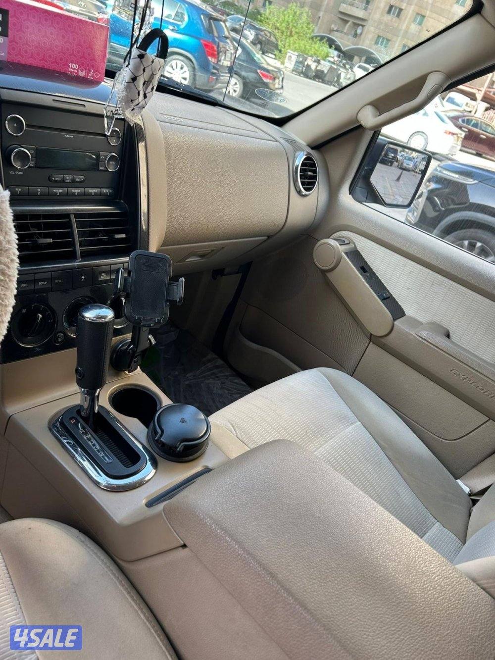 فورد اكسبلورر موديل ٢٠٠٨ بحاله جيده جدا5