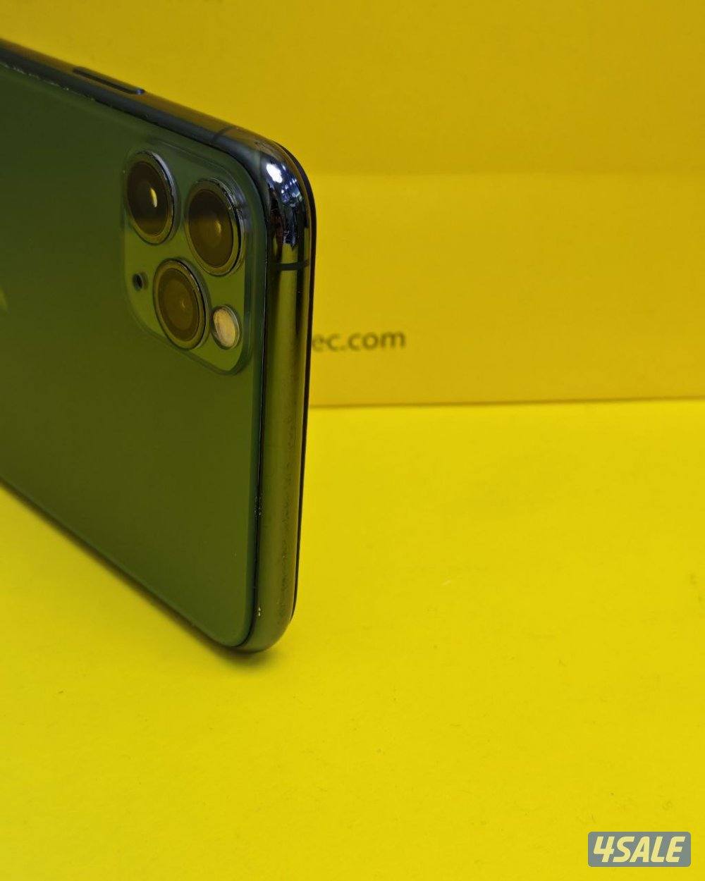 ايفون 11 برو ماكس – 256 جيجا – أخضر – نسبة البطارية 79% – مستعمل نظيف6