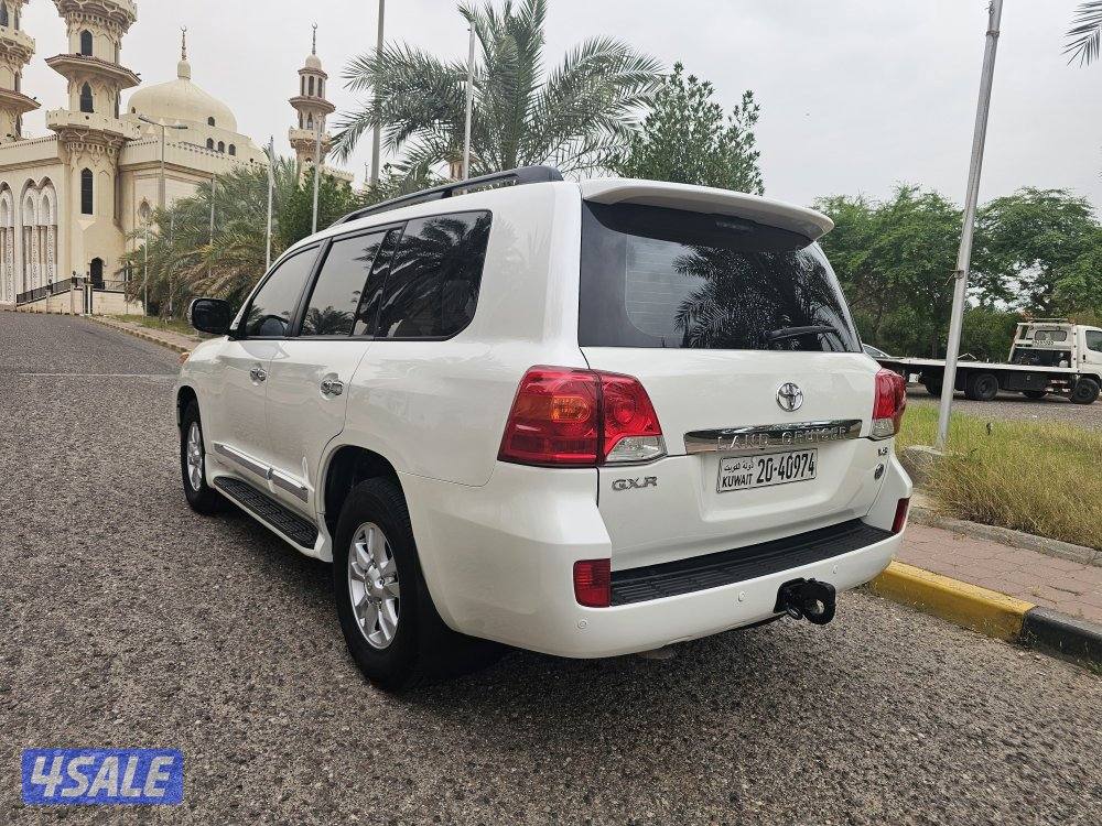 لاندكروز GXR وارد الساير ٨ سلندر شرط الفحص عداد ٢٩٦ الف3