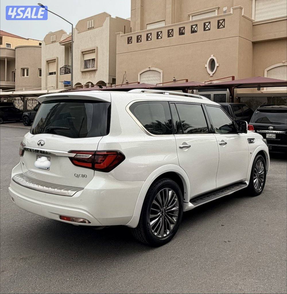 انفينيتي QX 80 بحالة ممتازه6