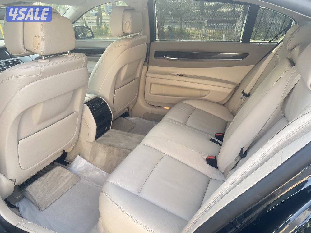 الغانم 2015 ماشيه 108 الف 730Li1