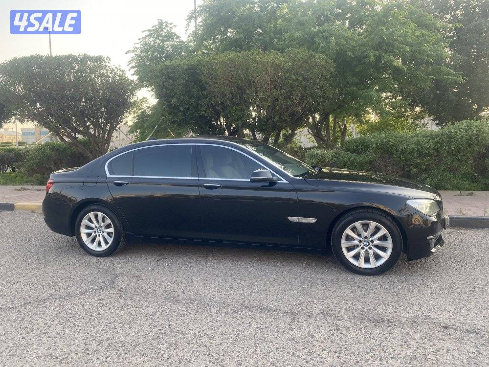 الغانم 2015 ماشيه 108 الف 730Li4