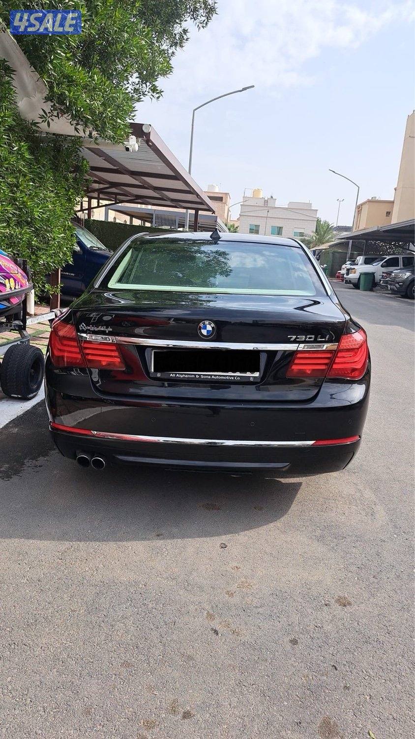 BMW 730i نظيف جدا الحجم الكبير استخدام نظيف0