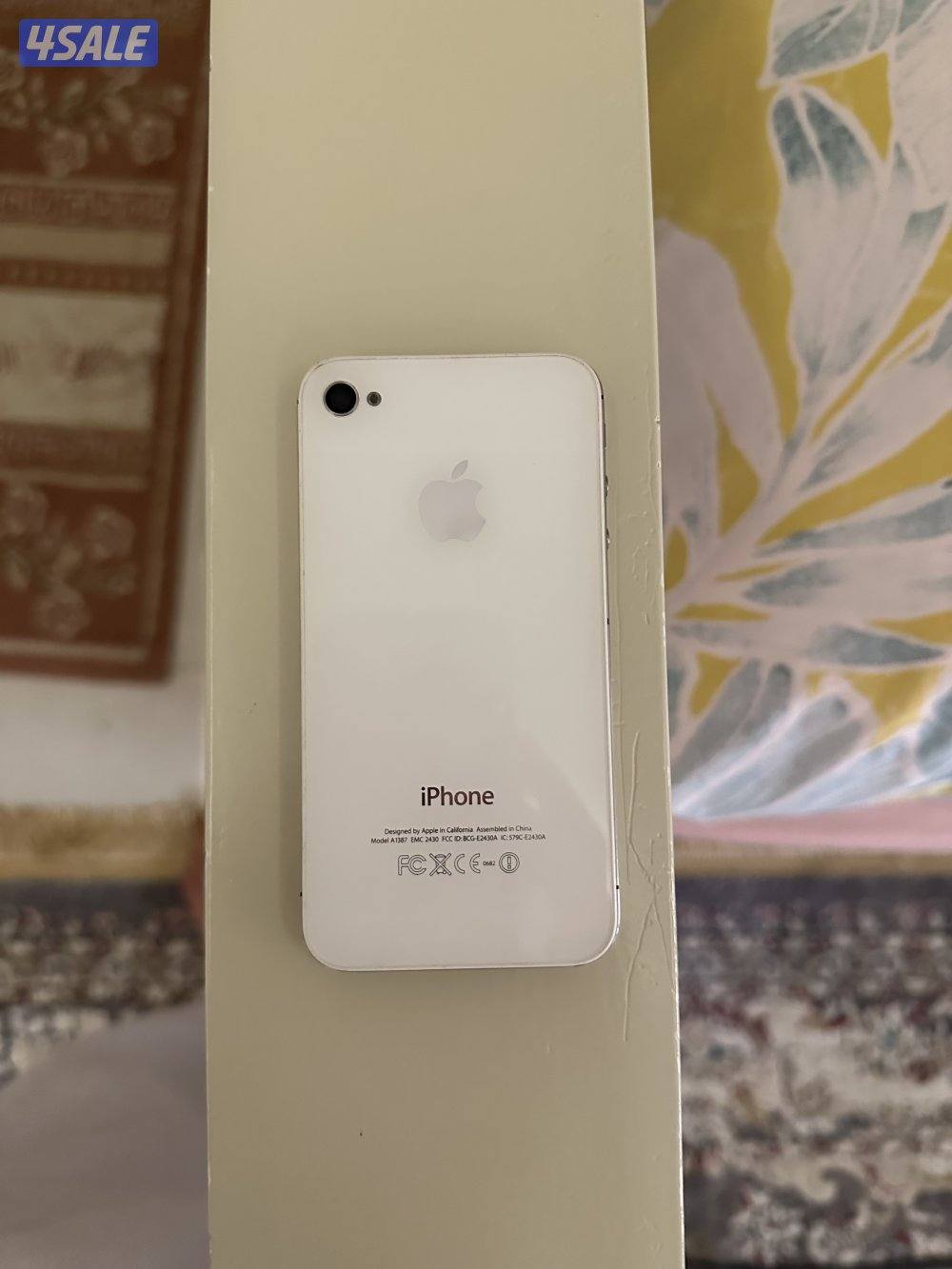 ايفون 4 اس - 16 جيجا - ما فيه كاميرا خلفيه0