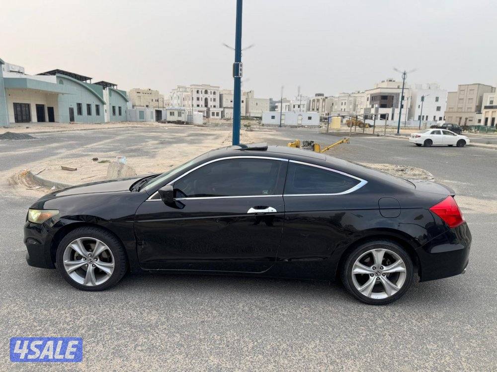 للبيع هوندا اكورد 2012 6 سلندر5