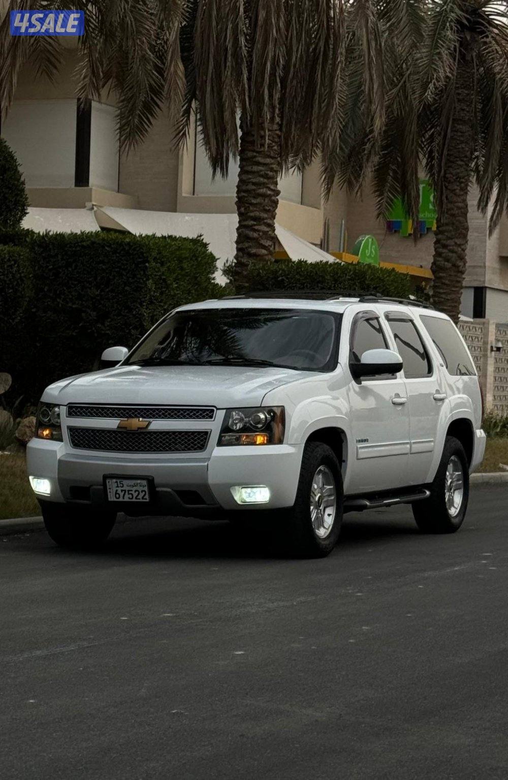 للبيع تاهو Z71 موديل 2012 دبل قير ماشي 2342