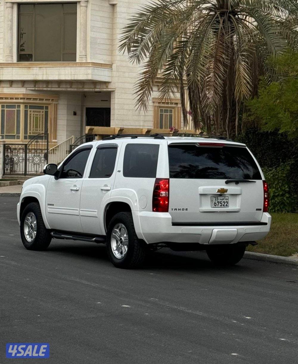 للبيع تاهو Z71 موديل 2012 دبل قير ماشي 2343