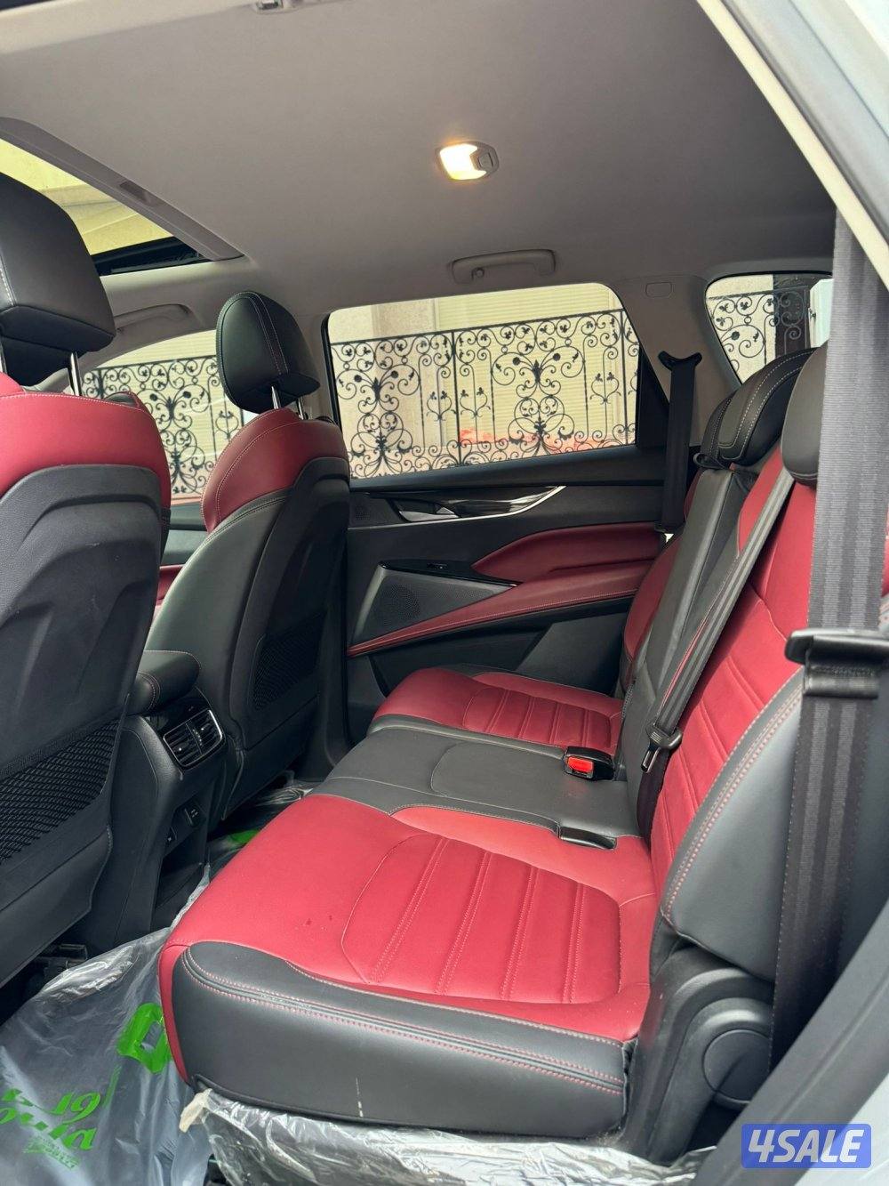 ماكسوس D60  موديل 2024 تحت الكفالة لمدة 6 سنوات شرط الفحص بالكامل6