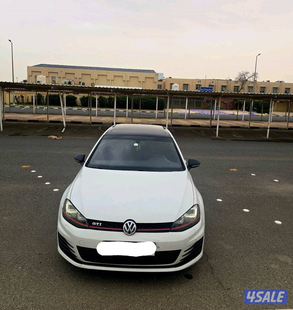 فولكسفاغن جولف موديل GTI 2014 كامل المواصفات شرط الفحص4