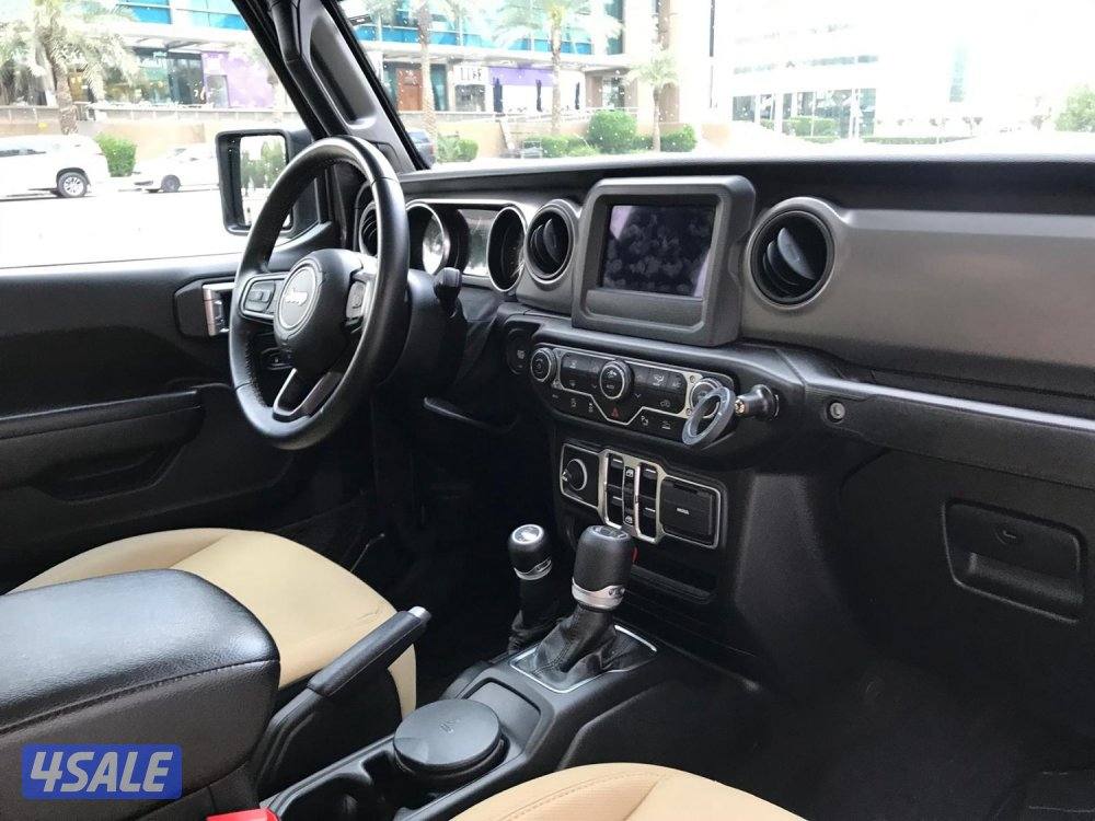 اذا بخاطرك وانيت رانجلر ما راح تلقى احلى منه10