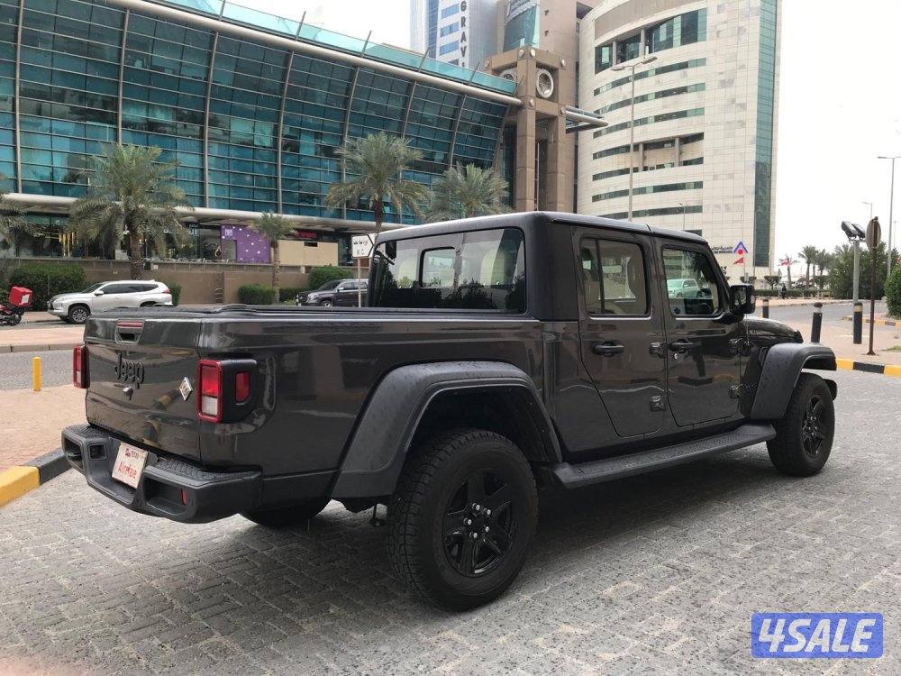 اذا بخاطرك وانيت رانجلر ما راح تلقى احلى منه11