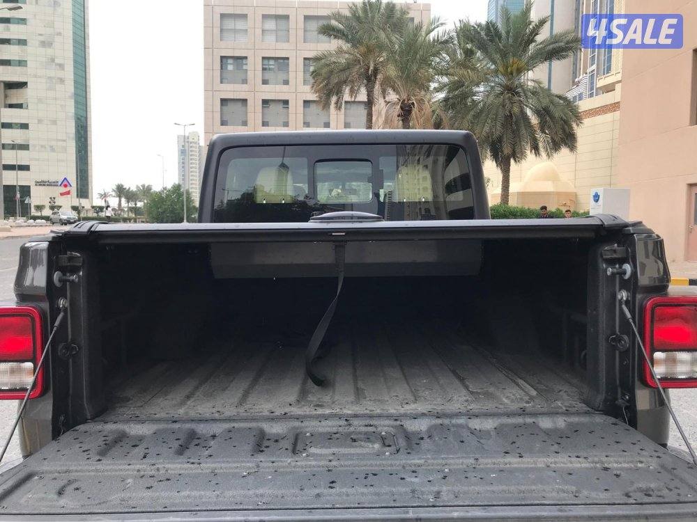 اذا بخاطرك وانيت رانجلر ما راح تلقى احلى منه12