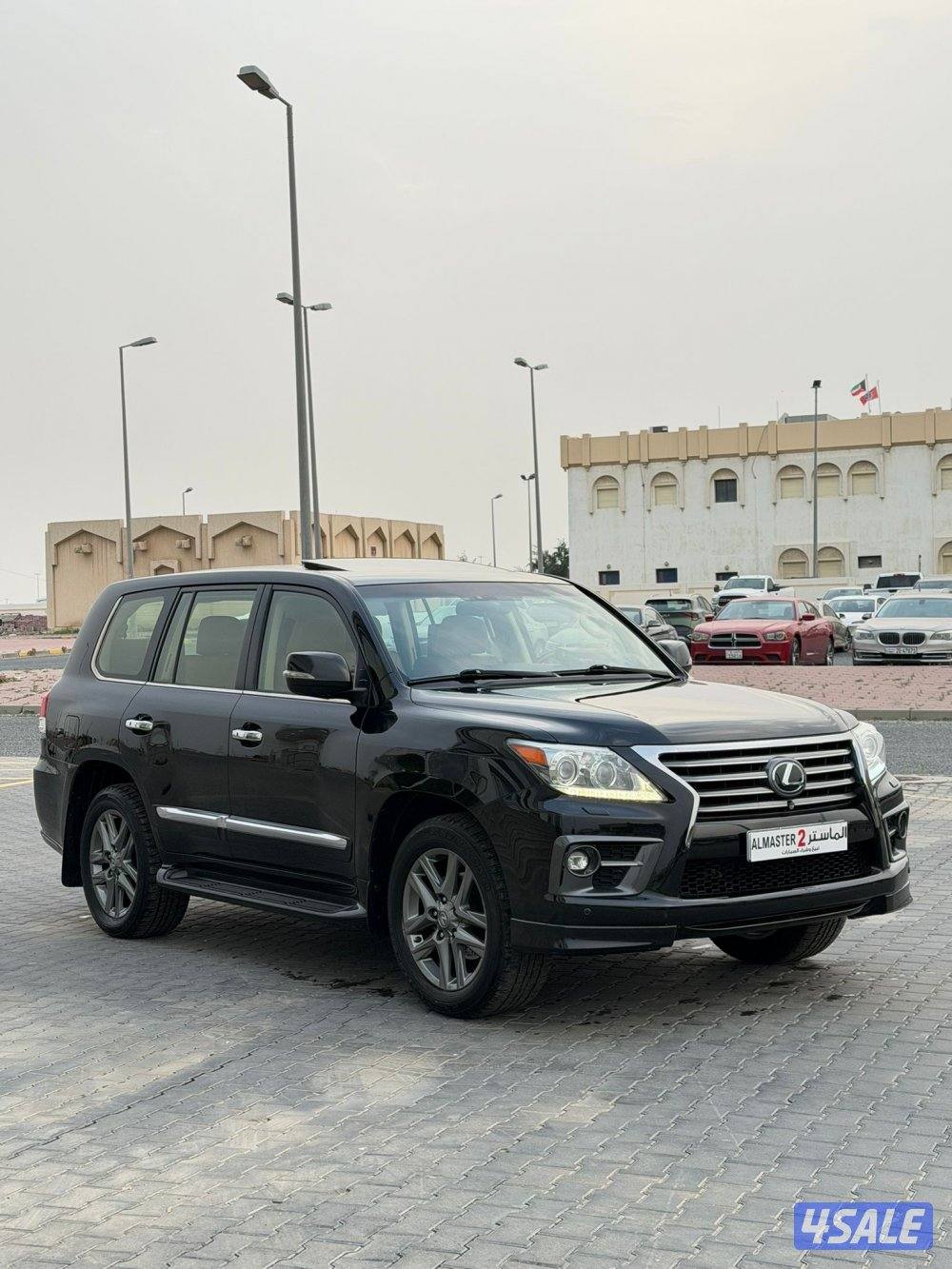 لكزس LX570 موديل 2015 الدرجه الاولي1