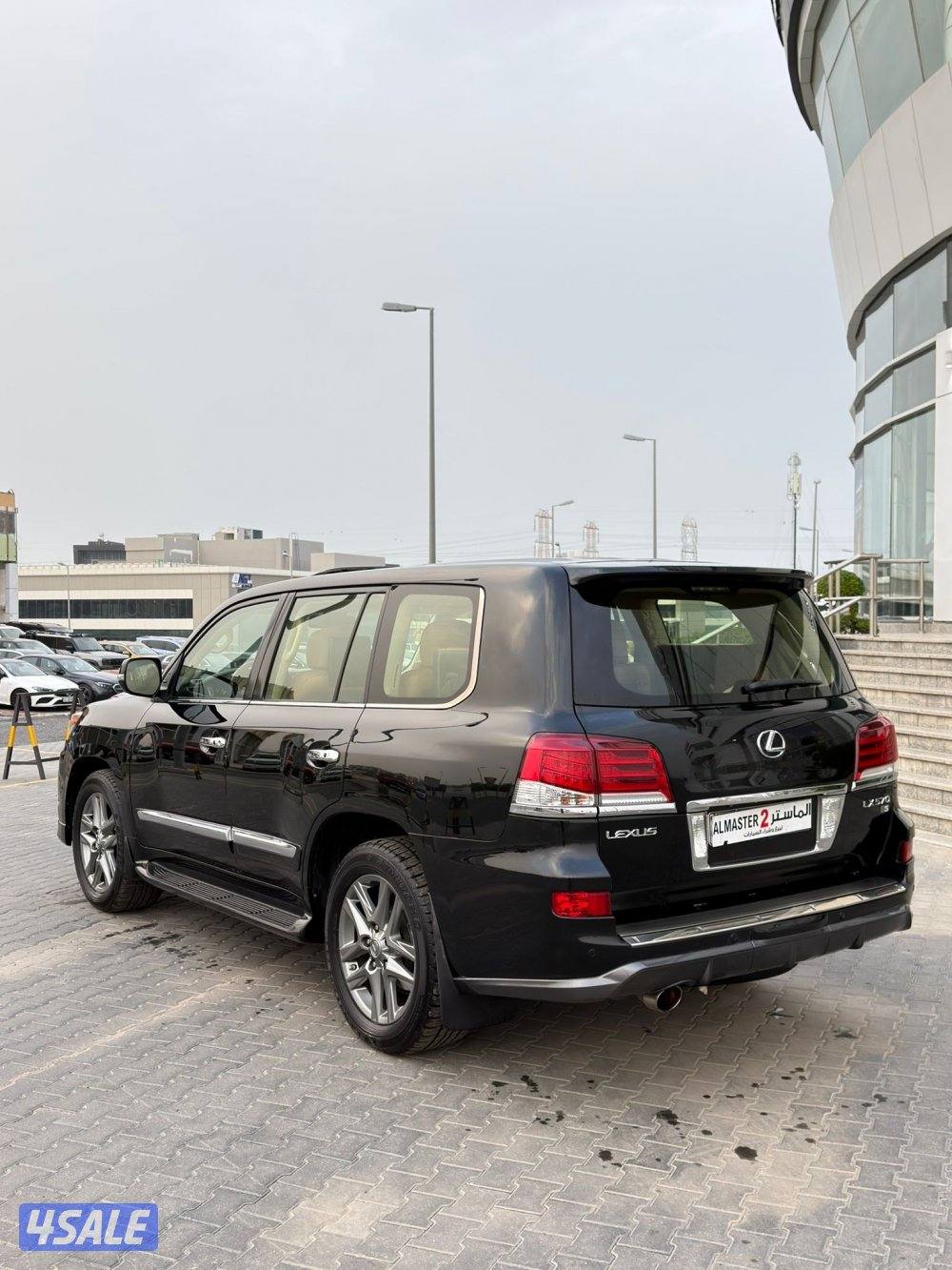 لكزس LX570 موديل 2015 الدرجه الاولي2