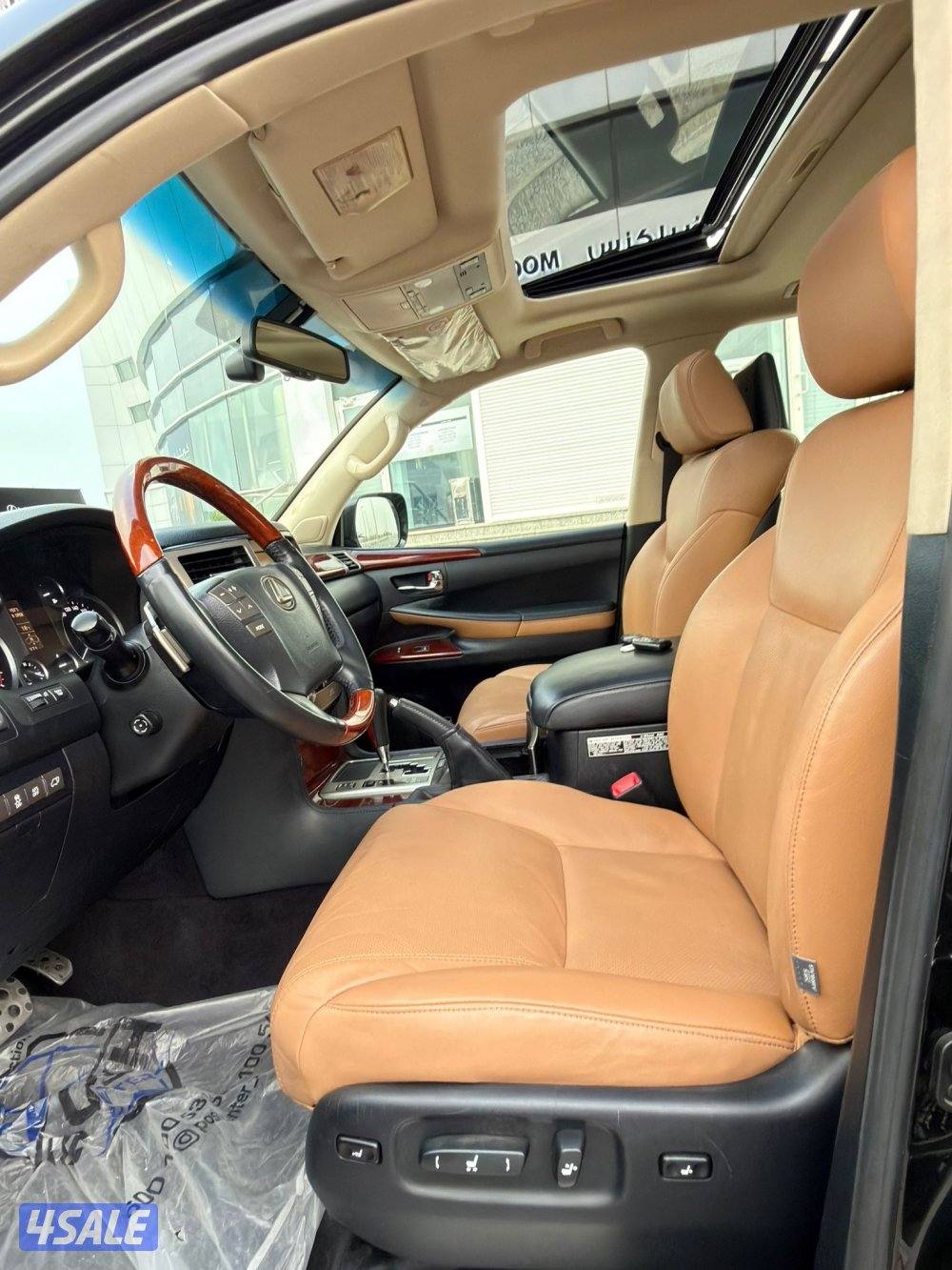 لكزس LX570 موديل 2015 الدرجه الاولي8