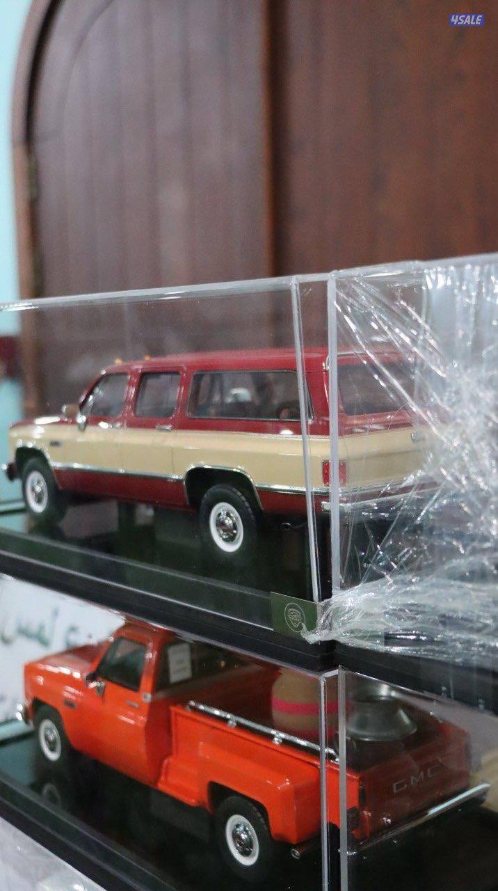 مطلوب مجسم جمس سوبربان موديل ثمانينات لون احمر وبيج0