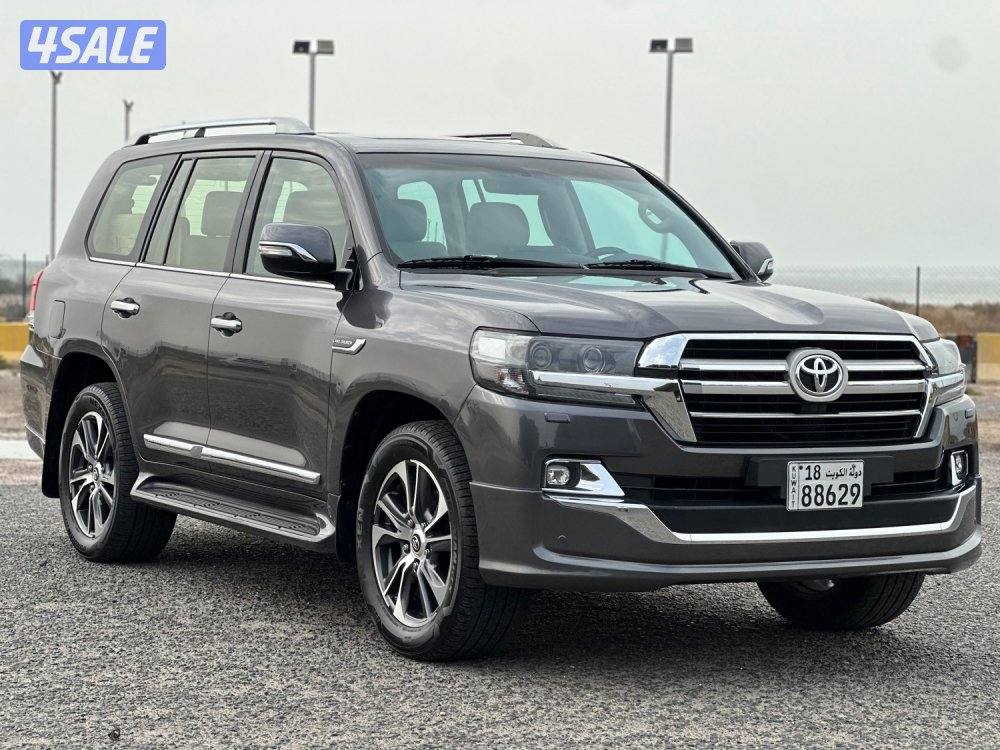 للبيع لاندكروزر تورنج v8 وارد الوكالة الساير0