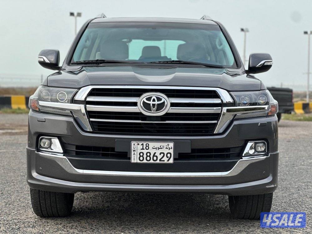 للبيع لاندكروزر تورنج v8 وارد الوكالة الساير2