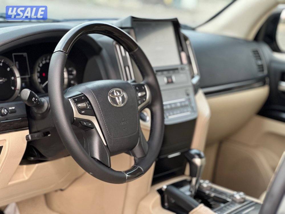 للبيع لاندكروزر تورنج v8 وارد الوكالة الساير7