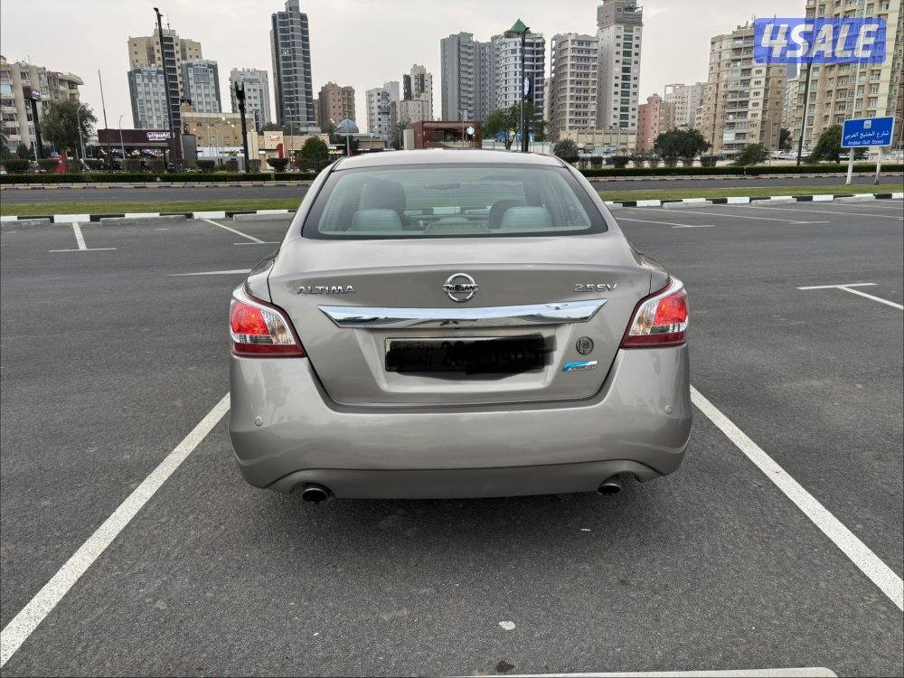 Used Nissan Altima for sale (good condition)5