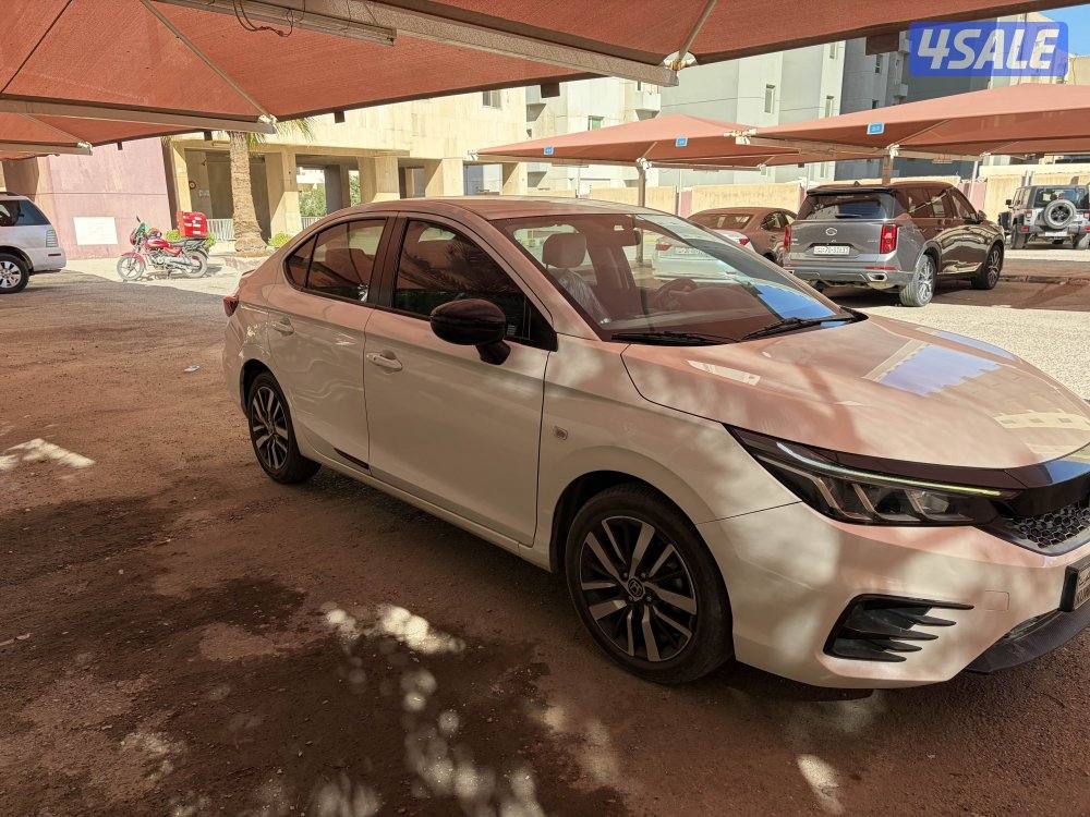 للبيع هوندا سيتي سبورت موديل ٢٠٢٣3