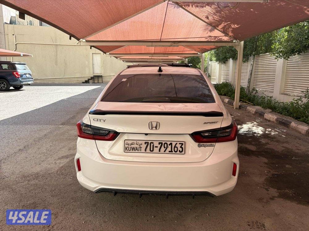 للبيع هوندا سيتي سبورت موديل ٢٠٢٣5